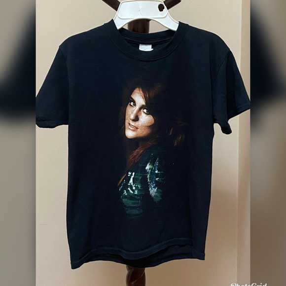 Meghan Trainor Tour T-Shirt! - Picture 1 of 2